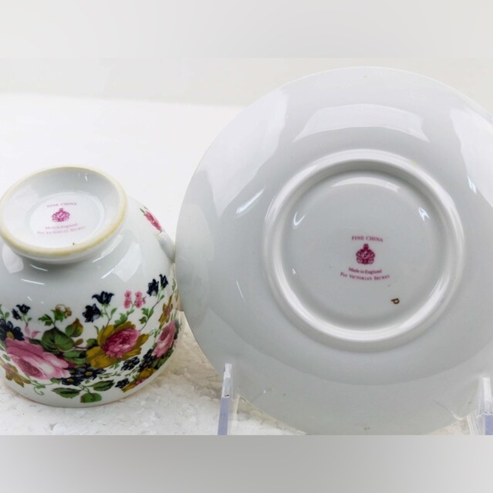 VTG China Made in England for Victoria's Secret Roses Tea Cup Teacup and Saucer - Picture 2 of 2
